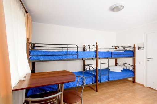 A place in a quadruple room at the Gar'is Hostel in Kiev. Book at a discount