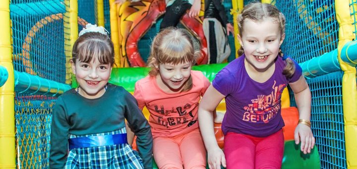 Discounts in the children&#39;s center veseliy vulik8