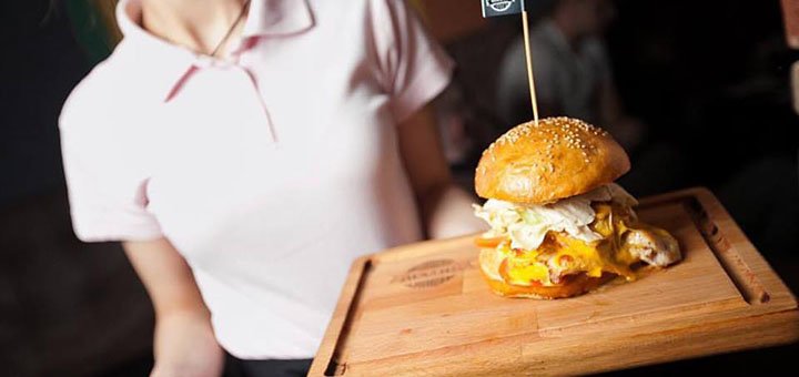 Акции на меню кухни, бара и кальян от «Beer&Man»