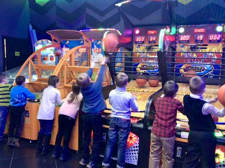 Дитяче свято в розважальному центрі «PLAY CITY». Купити зі знижкою