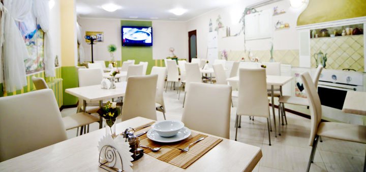 Kapu$ta Hotel