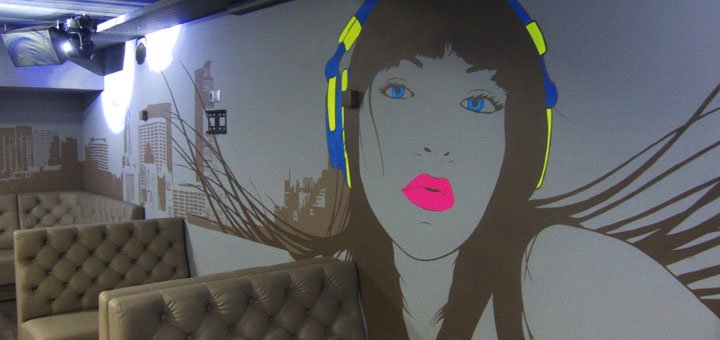 Роспись стен от «Awall Studio» в Киеве. Заказывайте по скидке.