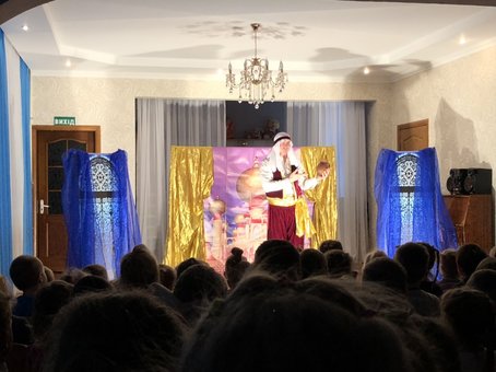 Київський театр ляльок «Золотий ключик» у Києві. Купуйте квитки по акції.