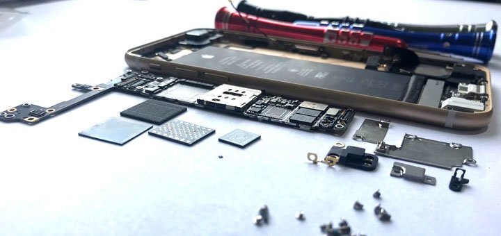 Сервісний центр Apple Pirates в Києві. Ремонтуйте айфон за акцією.