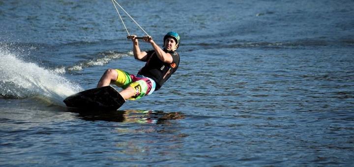 Акции на катание на вейкборде в voodoo wake park