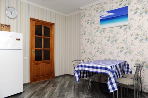 Однокімнатні апартаменти «Wellcome24» на Бажані у Києві. Винаймайте квартиру подобово по акції.