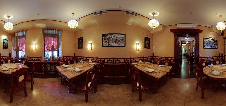Зал ресторана «Пекін». Бронируйте столик со скидкой