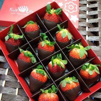 Полуниця в шоколаді «fruitlife» з доставкою по знижці