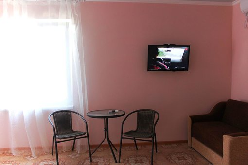 Місця на Чорному морі в міні-готелі "Villa Grand" у Затоці. Бронювати номер за акцією