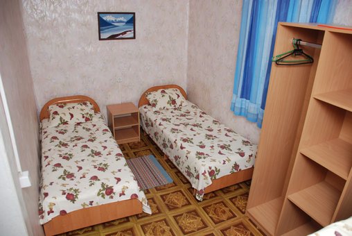 Забронировать элитный коттедж на базе отдыха «Будивельник» в Кирилловке со скидкой 3