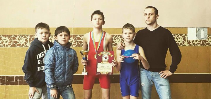 &quot;school of greco-roman wrestling&quot; in kiev. pay for subscriptions with a discount.