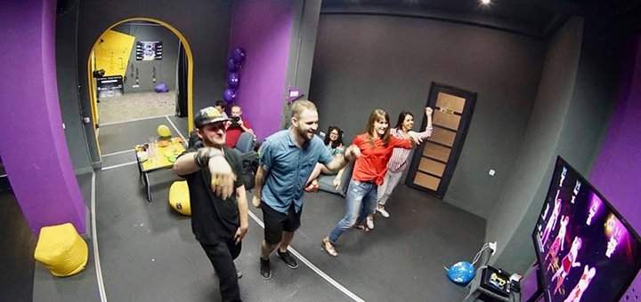 До 2 часов аренды игровой комнаты с PlayStation 4 и VR для компании в игровом клубе «VR HUB»