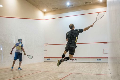 Сквош у фітнес-центрі SquashFitCenter у Львові. Купуйте абонемент зі знижкою.