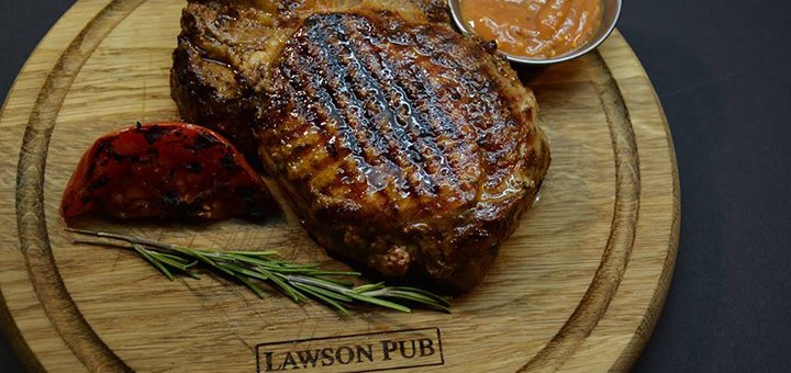 Скидки на все меню кухни в шотландском пабе «Lawson Pub»