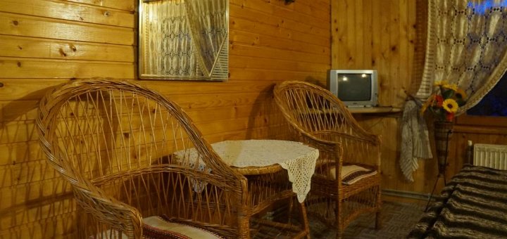 Low prices guest house “At Starunchakiv family”