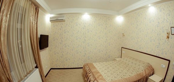 Номер в готелі при клубі «Т2». Забронювати номер зі знижкою. Готелі в Києві за низькою ціною.