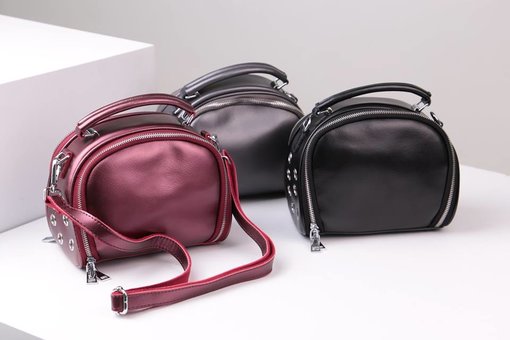 Leather bags for men and women in the Pratic store in Kharkov. Buy on stock.