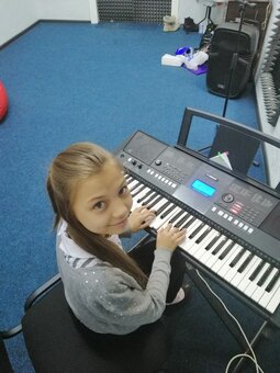 Individual music lessons for children at AP Vocal Studio in Kharkov. Sign up for a discount