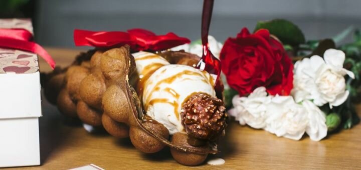 &quot;bubble waffle&quot; - a chain of coffee shops