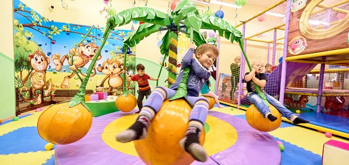 Muraveinik 16 children's club network