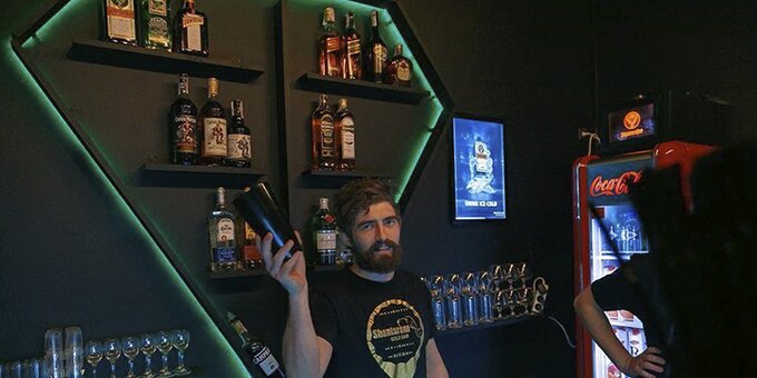 Акція на коктейлі в барі «shantaram golden bar» в дніпрі. замовляйте зі знижкою