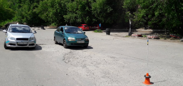 Уроки водіння в «ВВС Автолідер» в Харкові. Навчання в автошколі зі знижкою.