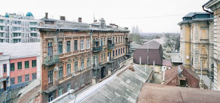 «Дом-стена или ведьмин дом»