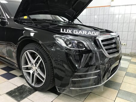 Покрытие авто воском на сервисе «LuxGarage» в Киеве. Обращайтесь по акции.