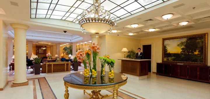 Отель «Opera Hotel» в Киеве. Забронировать номер в отеле со скидкой. Отели в центре Киева.