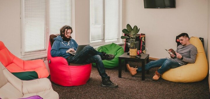 Низкие цены аренда «Relax-room для неформальных встреч»