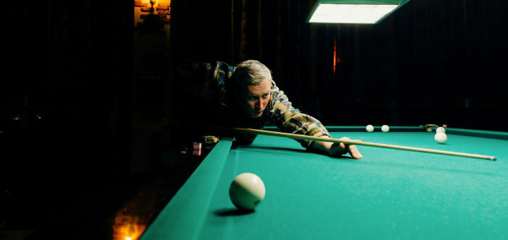 Игра в бильярд в бильярд клубе "Game bar "Billiard Hall"" в Днепре. Заказывайте по акции