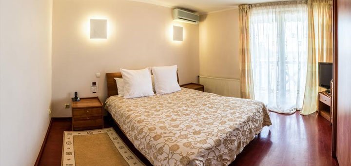 Room at the Bartolomeo Best River Resort. book a room with a discount. Original hotels in Dnipro.