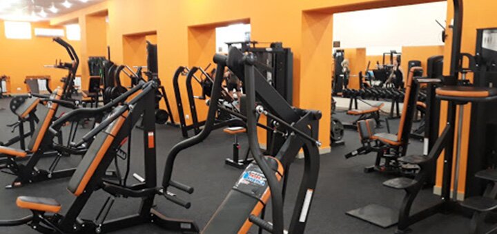 Promotions for services in the &quot;pulse gym&quot; gym