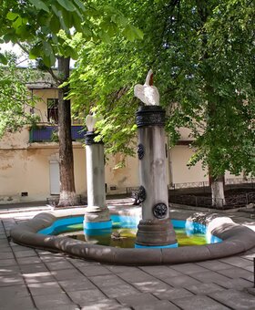 «Сквер с пеликанами» Киев