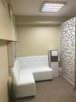 Косметолог у «Центрі Омолодження» у Києві. Записатися на процедури із знижкою.