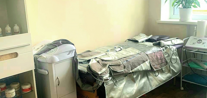 Видалення волосся доданими лазером «Stess» в Києві. Записатися акцією.