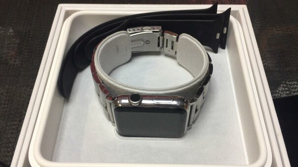 Apple watch repair in the service center iMaster in Kiev. Get discounted services.20