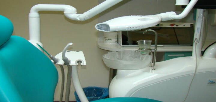 Dentist