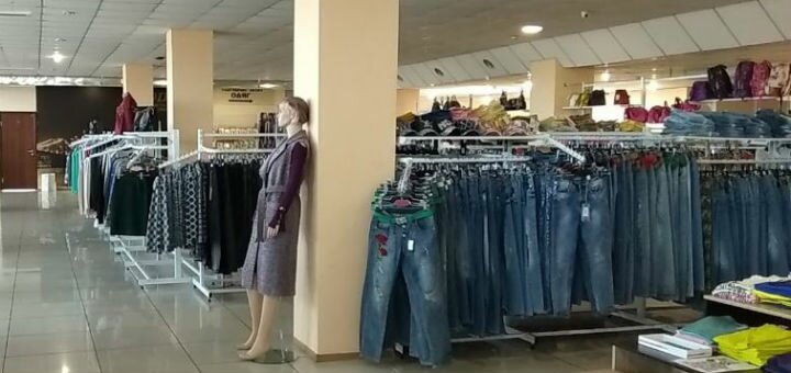 Магазин одежды распродажа 