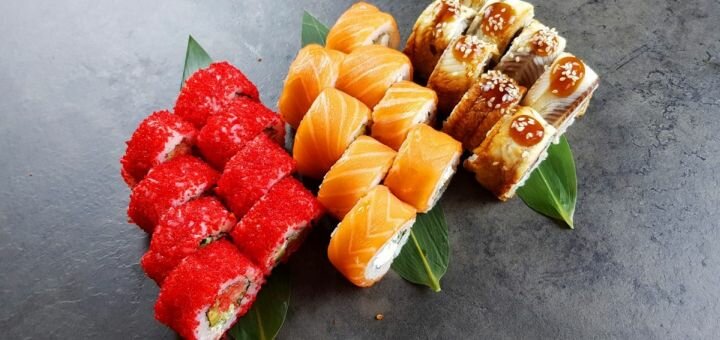 Discounted sushi with delivery across the Dnieper