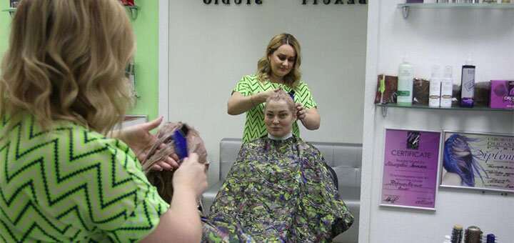 Discounted haircuts at the Cosmeja beauty studio in Kharkov