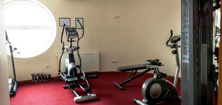 Gym at the galaktika hotel in vinniki near lviv. book your vacation spots at a discount.