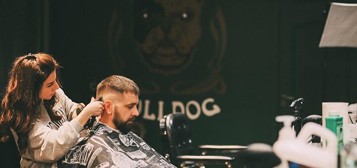 Мужская стрижка, укладка и коррекция бороды в барбершопе «Bulldog Barbershop»