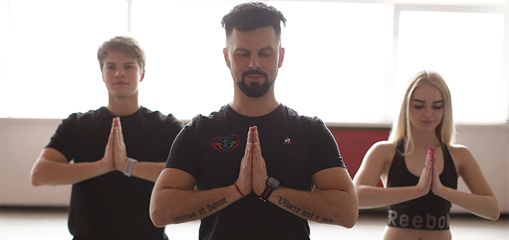 Йога в школе йоги Yoga Alliance в Харькове. Недорого.