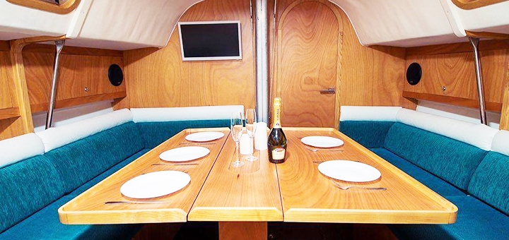 Walks on the yacht la vita yachting in kiev. book on promotion 3
