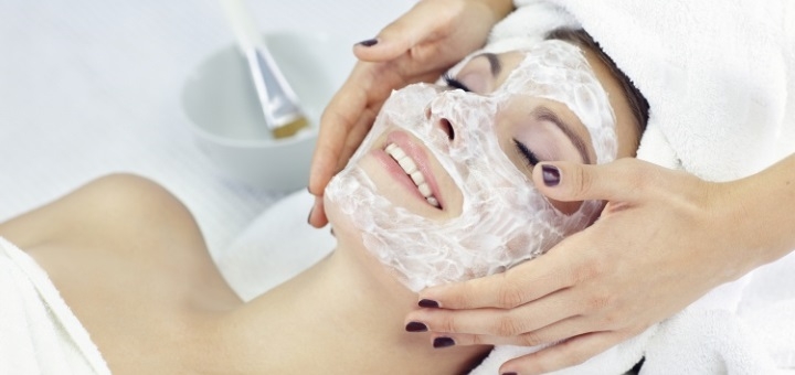 Косметологічний кабінет Олени Кузьменко в Києві. Пілінг зі знижкою.