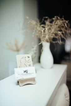 Manicure master Victoria Gordinskaya in Zaporozhye. With discount.