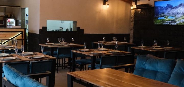 Отельно ресторанный комплекс На борту в Киеве