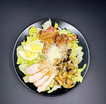 Japanese and Italian restaurant SushiPizza by La Spezia in Sumy. Discount