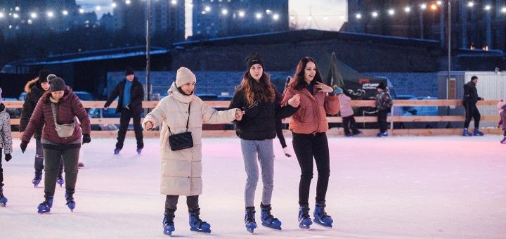 Skating rink at the art factory Platform, discounts on tickets